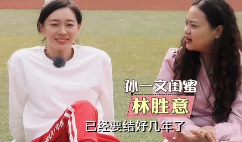 杨帆凝视冰面的特写镜头和内心视角都刻画得非常棒